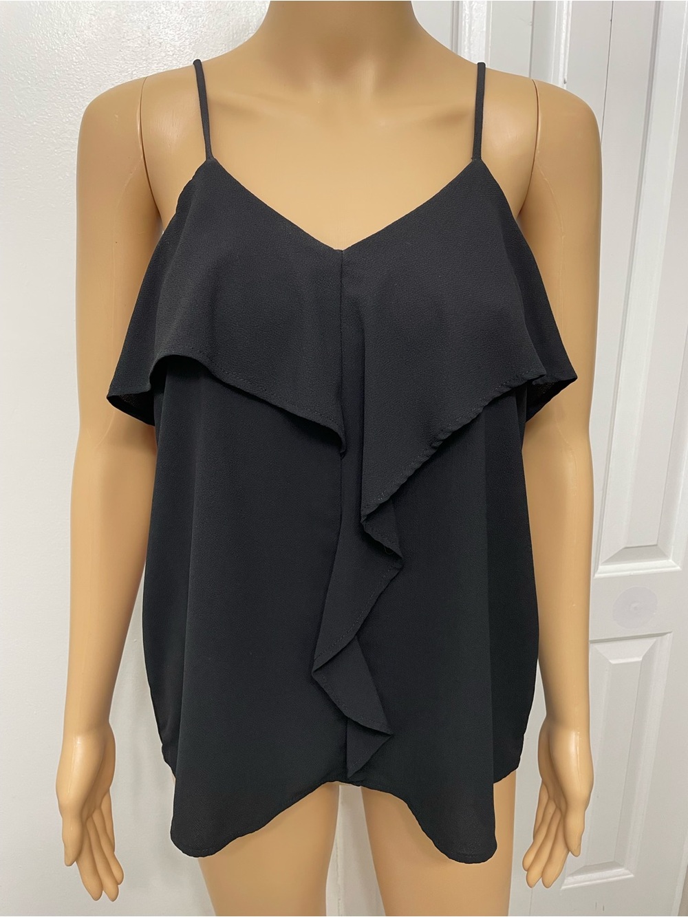 Monteau Black Ruffle V-Neck Spaghetti Strap Flowy Camisole Top size M